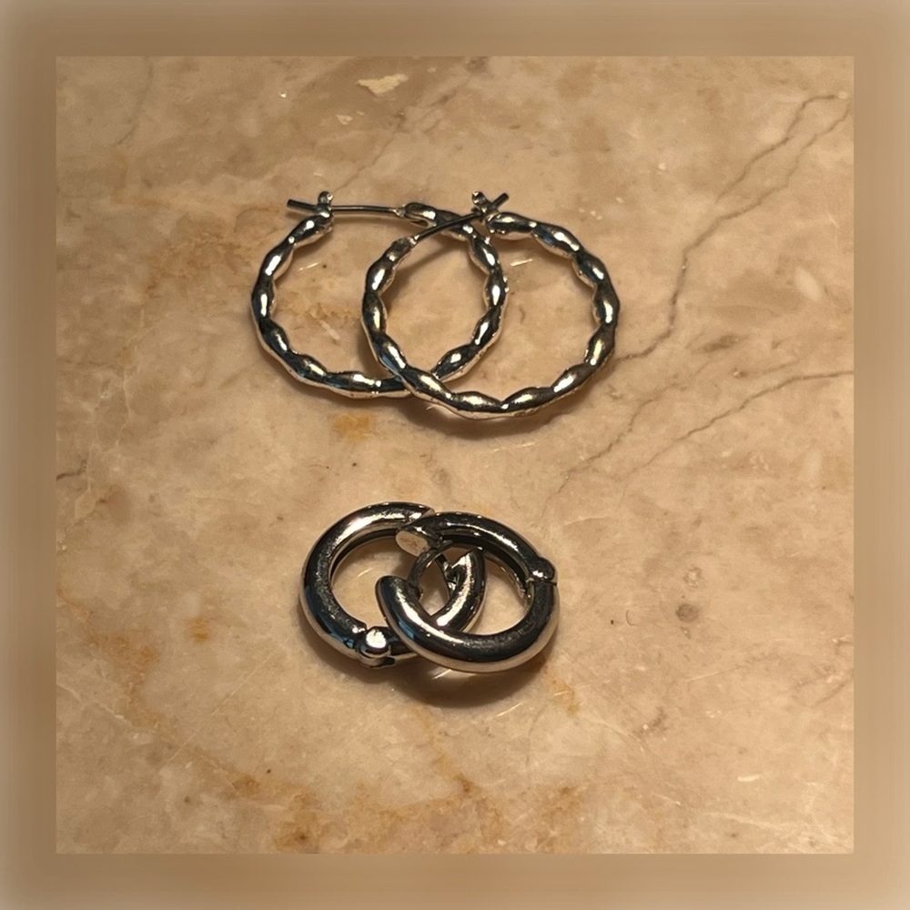 Bundle of 2 - SMALL HOOP EARRINGS in silver plated